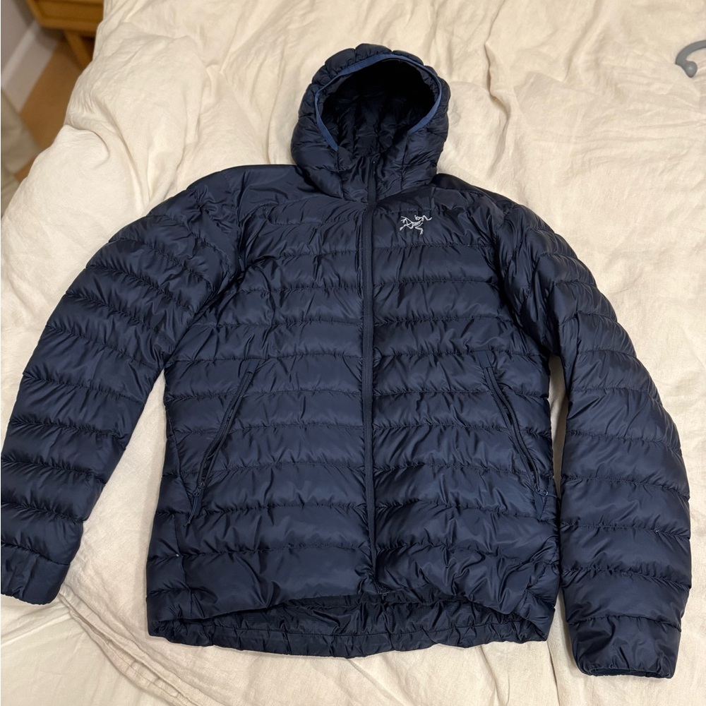 Arc'teryx Cerium LT (2019) hoodie in Navy Blue